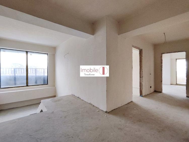 Penthouse cu 4 camere decomandat în Mănăștur