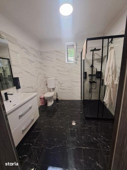 Casă cu 4 camere cu Teren 433 Mp în Sânmihaiu Român