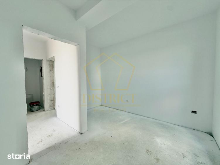 Casă cu 4 camere cu Teren 357 Mp în Sânandrei