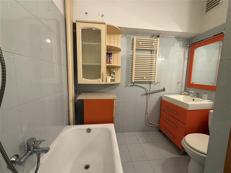 Ultracentral - 3 camere decomandate - mobilat complet - 14