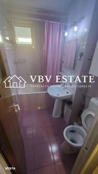 Apartament cu 2 camere semidecomandat în Tei