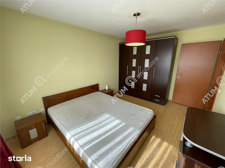 Apartament cu 3 camere decomandat în Sub Arini