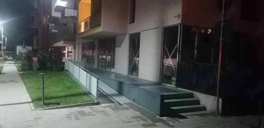 Apartament cu 3 camere decomandat în Tipografilor