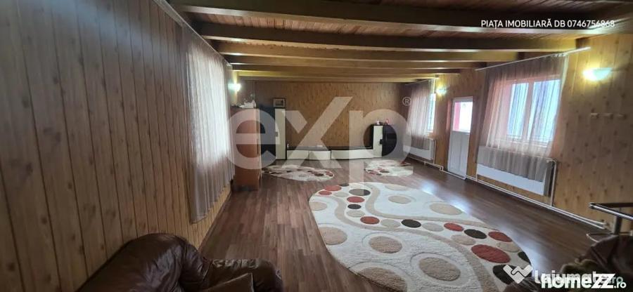 Casă cu 9 camere cu Teren 1053 Mp în Ultracentral