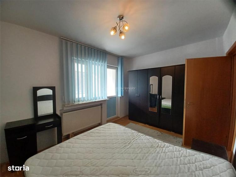 Vanzare Apartament 3 camere - Piata Victoriei Sfin5 - 1