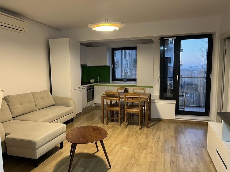 Apartament cu 2 camere nedecomandat în Brâncoveanu