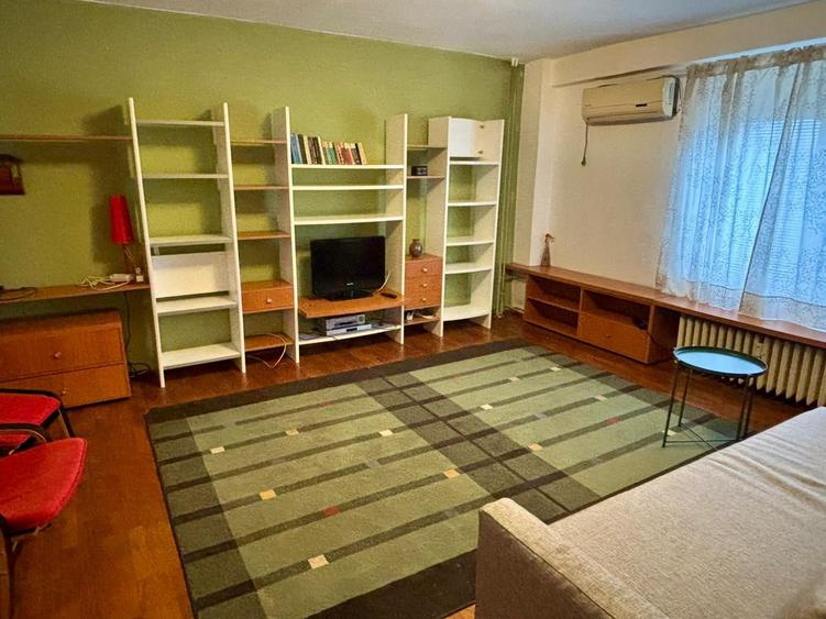 Apartament cu 2 camere decomandat în Națiunile Unite
