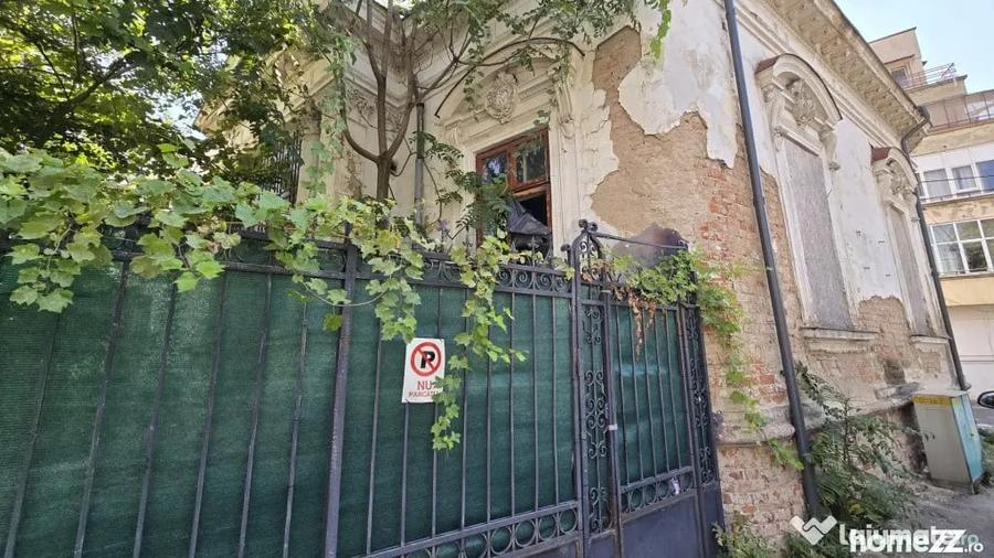 Casă cu 7 camere cu Teren 566 Mp în Unirii