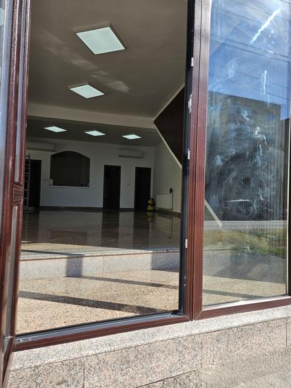 Spațiu comercial, de 84 mp, în Cumpăna