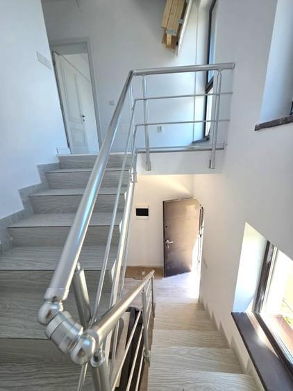 Casă individuală cu 5 camere cu Canalizare în Bragadiru