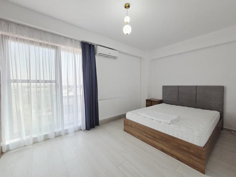 Apartament cu 3 camere decomandat, mobilat în Central