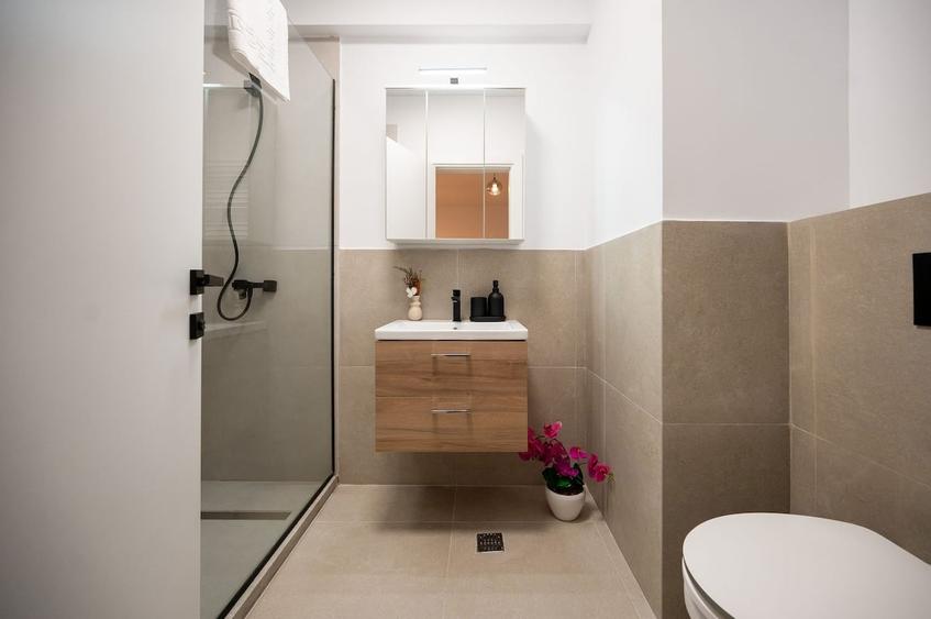 Apartament cu 2 camere decomandat în Mamaia-Sat