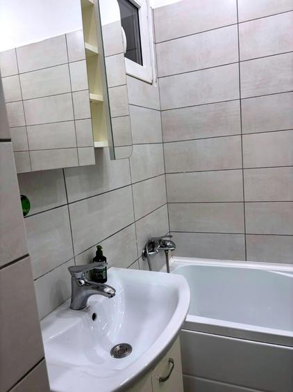 Apartament cu 2 camere semidecomandat în Iancului