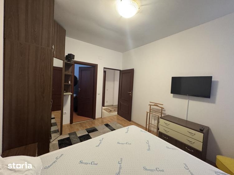 Apartament cu 3 camere în Centrul Civic