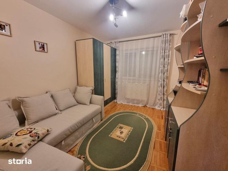 Apartament cu 3 camere decomandat în Bistrița Lac