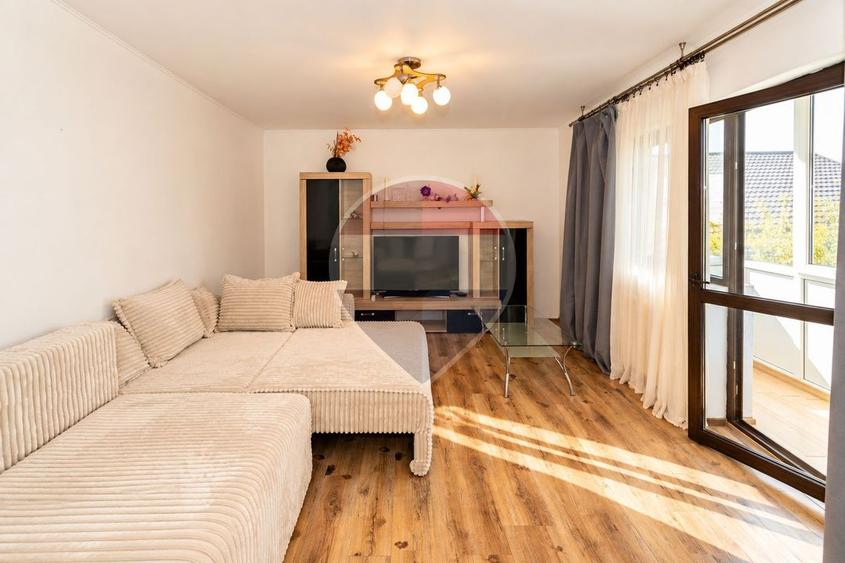 Apartament cu 2 camere decomandat, mobilat în Est