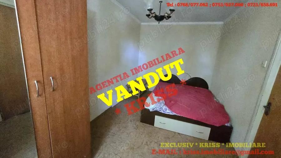 Apartament cu 3 camere semidecomandat în Trivale