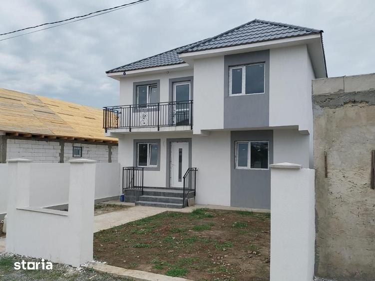 Casă cu 4 camere cu Teren 390 Mp în Central