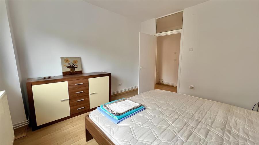Apartament cu 2 camere decomandat, mobilat în Județean