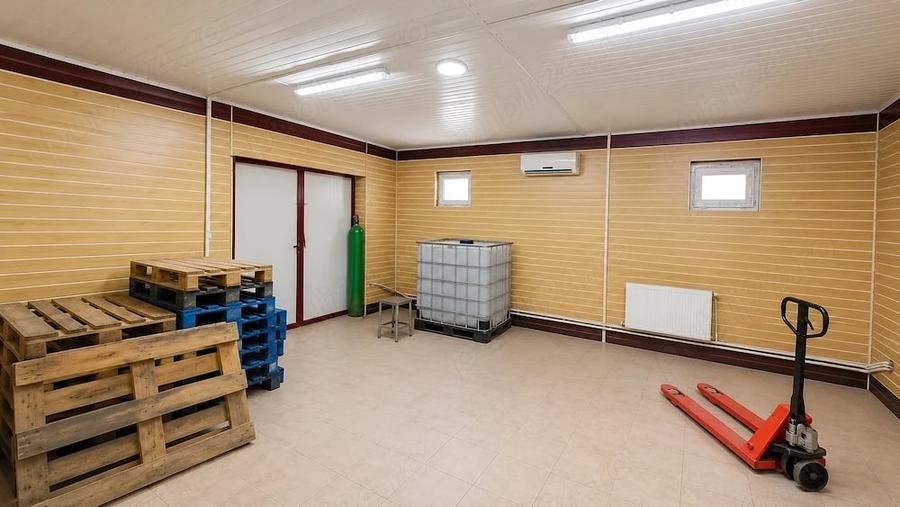 Spațiu comercial, de 250 mp, în Putna