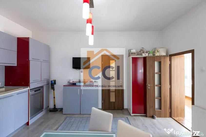 Casă cu 7 camere cu Teren 397 Mp în Central
