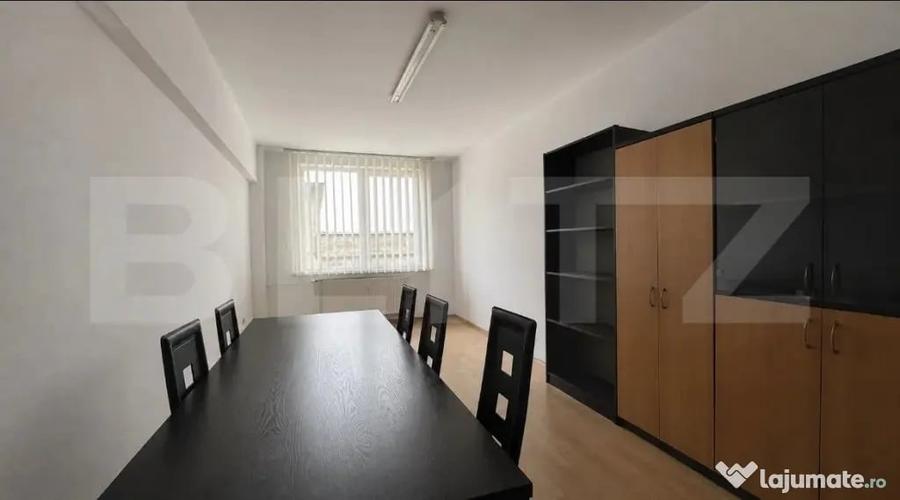 Spațiu comercial, de 16 mp, în Central