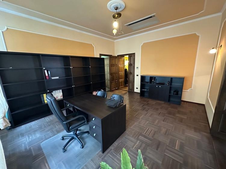 Apartament cu 5 camere decomandat în Ultracentral