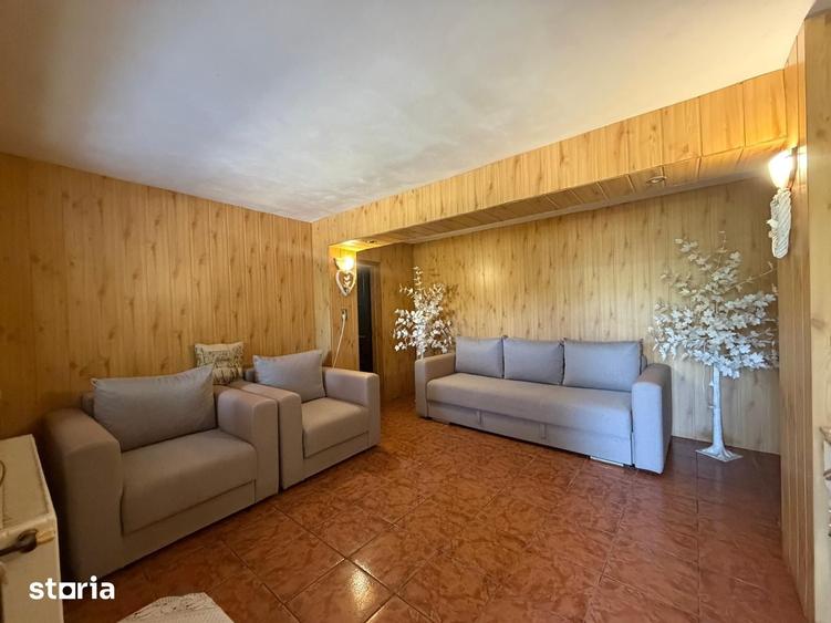 Casă cu 5 camere cu Teren 756 Mp în Brazi