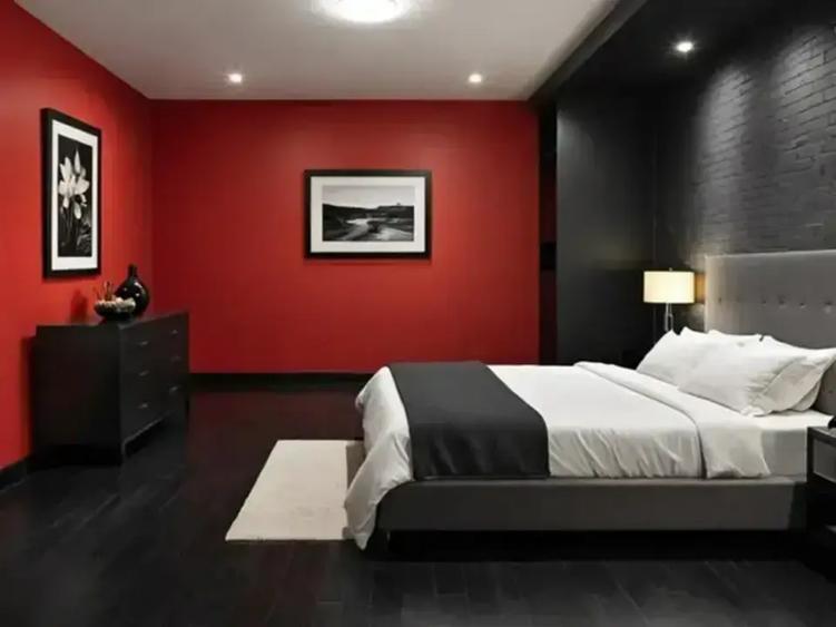 Apartament cu 4 camere decomandat în Titan