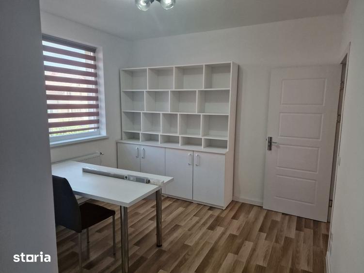 Apartament cu 3 camere decomandat în Șcheia
