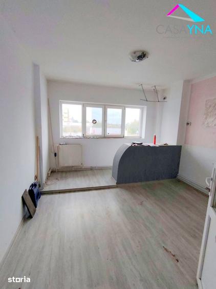 Apartament cu 3 camere decomandat în Republicii
