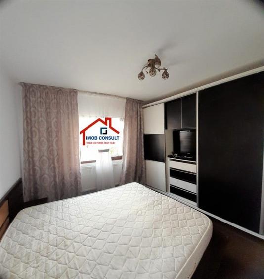 Apartament cu 3 camere decomandat în Orizont