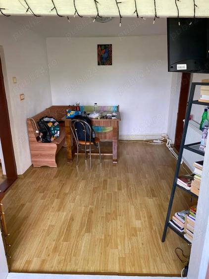 Casă cu 3 camere cu Teren 3300 Mp în Stroești