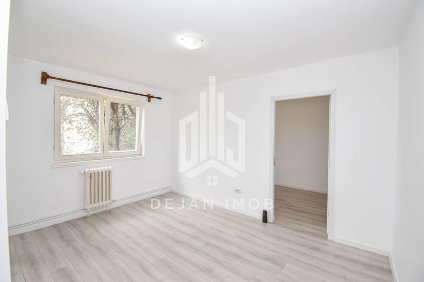 Apartament cu 2 camere semidecomandat în Simeria