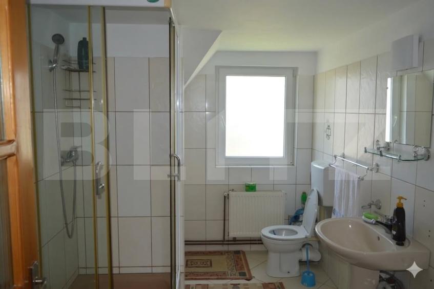 Casă individuală cu 4 camere cu Canalizare în Burdujeni