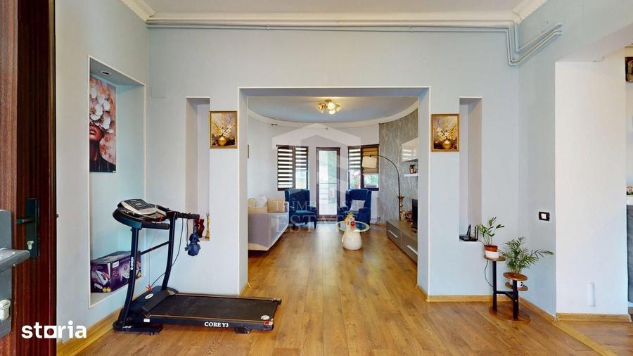 Apartament cu 3 camere decomandat în Centrul Civic