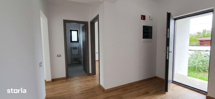 Casă cu 4 camere în Domnești
