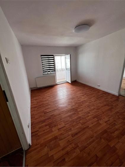 Apartament cu 2 camere semidecomandat în Fălticeni