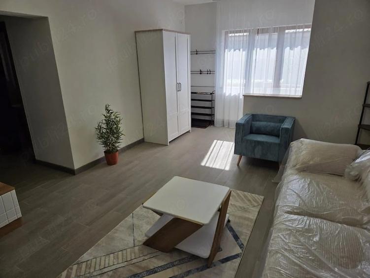 Duplex cu 4 camere cu Teren 500 Mp în Central