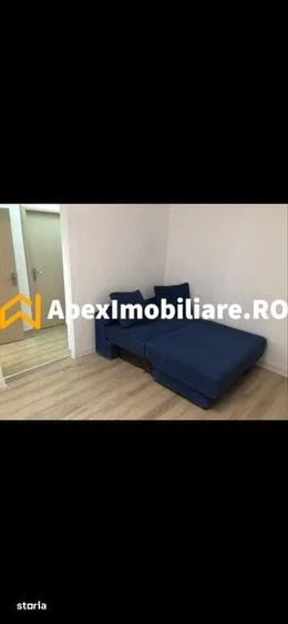 Garsonieră decomandată în Tei
