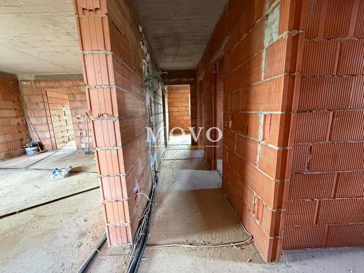 Casă individuală cu 4 camere cu Teren 372 Mp în Sânandrei