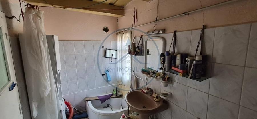 Casă cu 3 camere cu Teren 1116 Mp în Lunca
