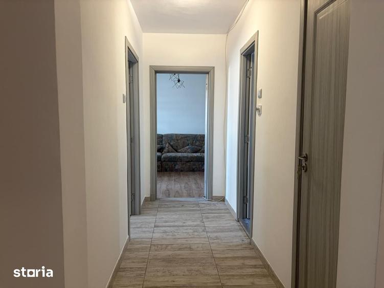 Apartament cu 2 camere decomandat în Titan