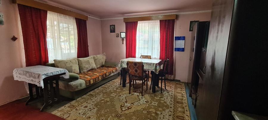 Casă individuală cu 3 camere cu Teren 1044 Mp în Sânpaul