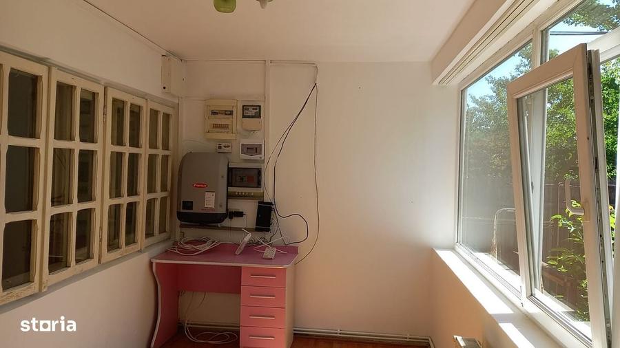 Casă cu 4 camere în Ostroveni