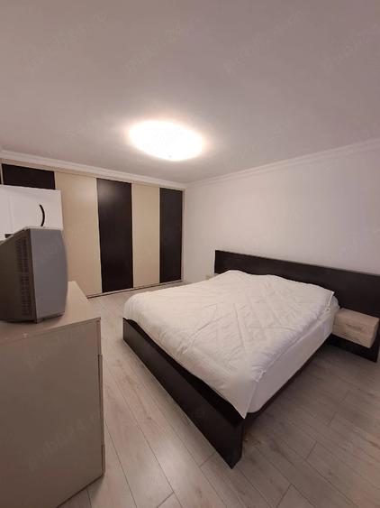 Apartament cu 3 camere decomandat în Ozana