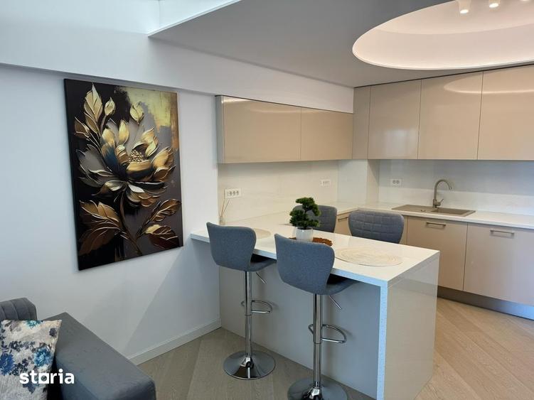 Apartament cu 3 camere decomandat în Sud