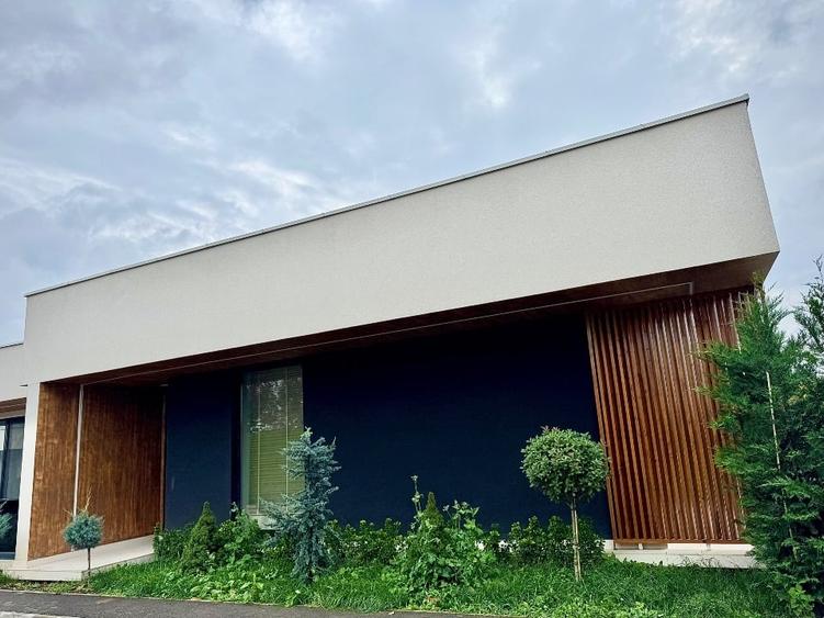 Casă individuală cu 4 camere cu Canalizare în Snagov