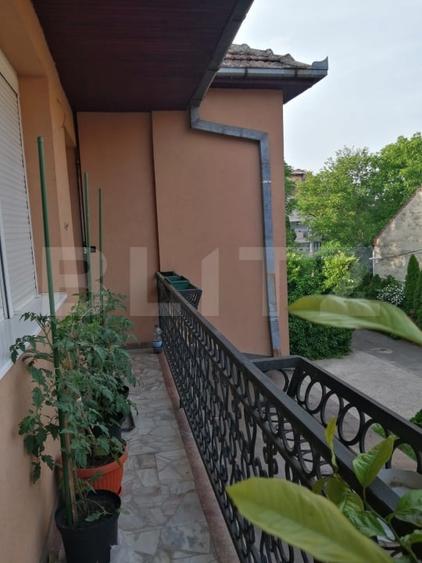 Casă individuală cu 4 camere cu Canalizare în Central