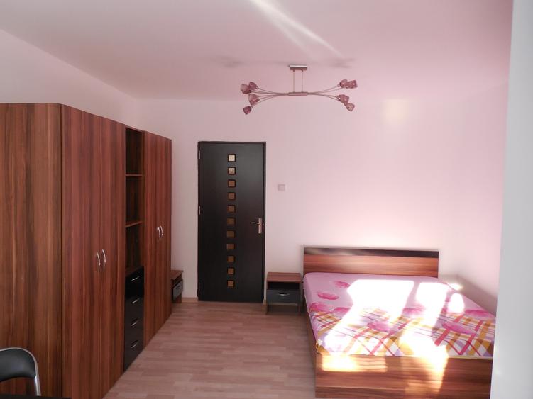 Garsoniera, semidecomandata, 33 mp, metrou aproape, repartitoare, Drumul Taberei - 1